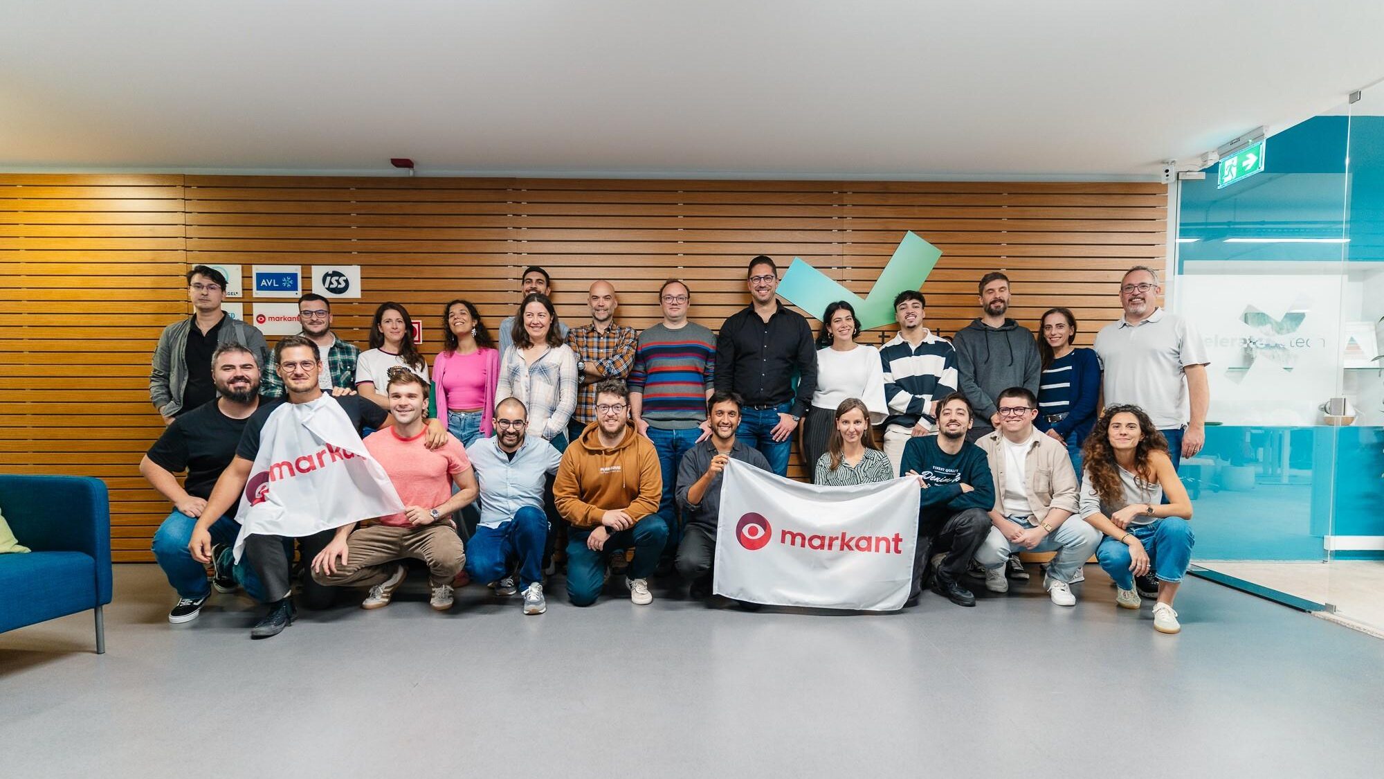 Swiss Markant übernimmt das Start-up Xelerate Markant Services cover